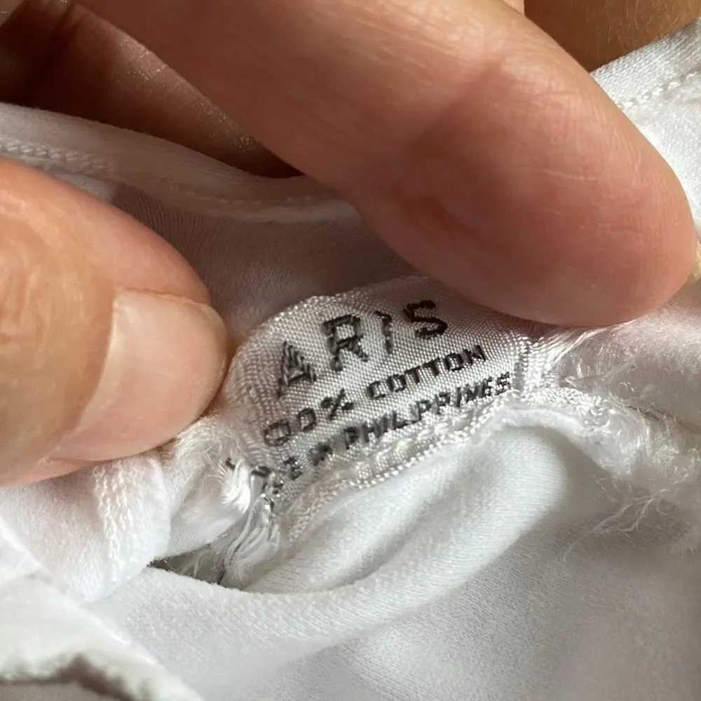 Vintage Aris white cotton‎ wrist gloves with scalloped hem